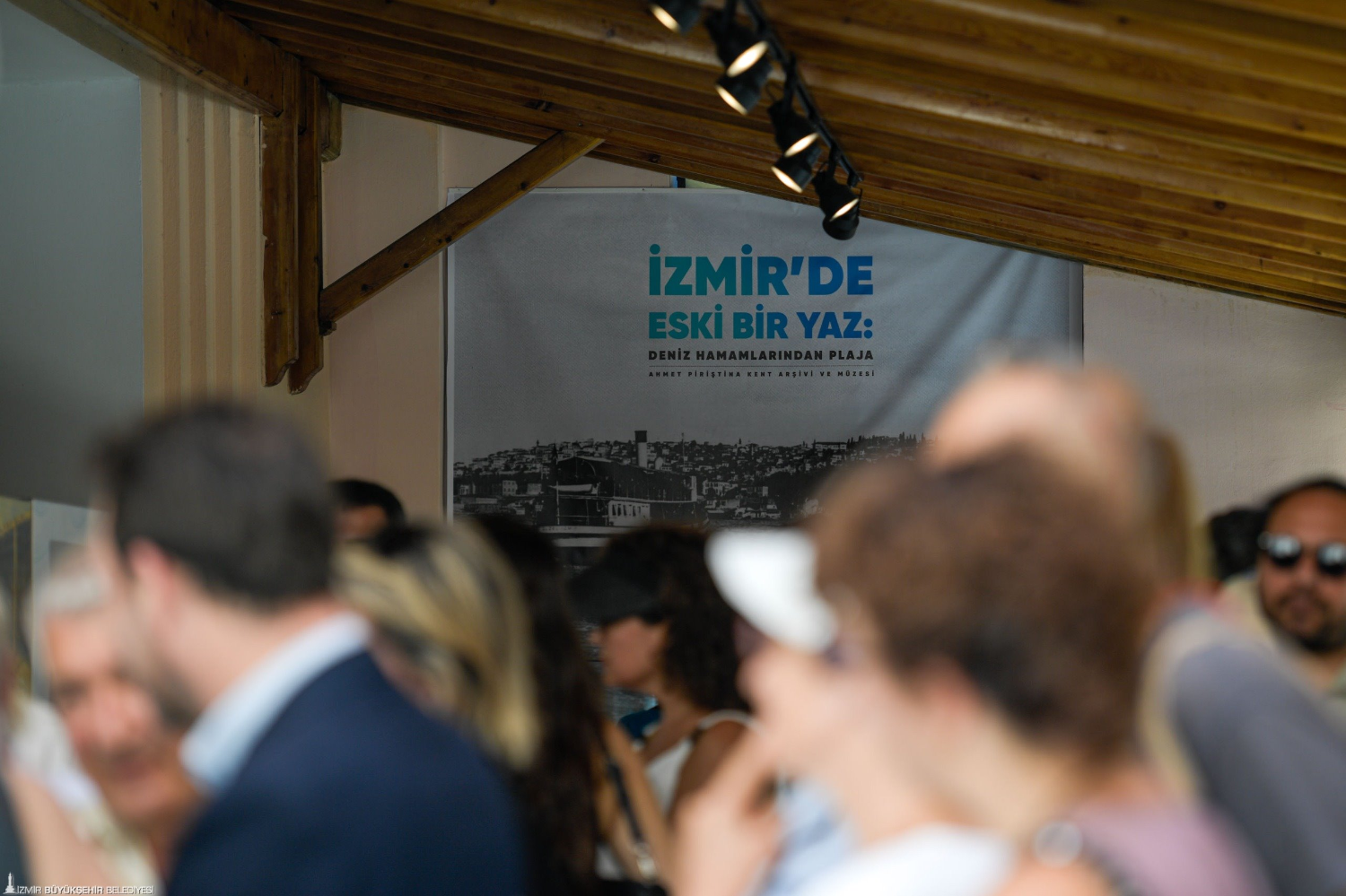 İzmirlilerin denizle ilişkisi sergiye dönüştü